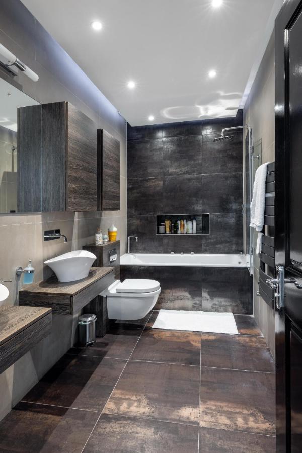 Dream House London With Gym, Cinema And Housekeeper Villa Ealing Exterior photo
