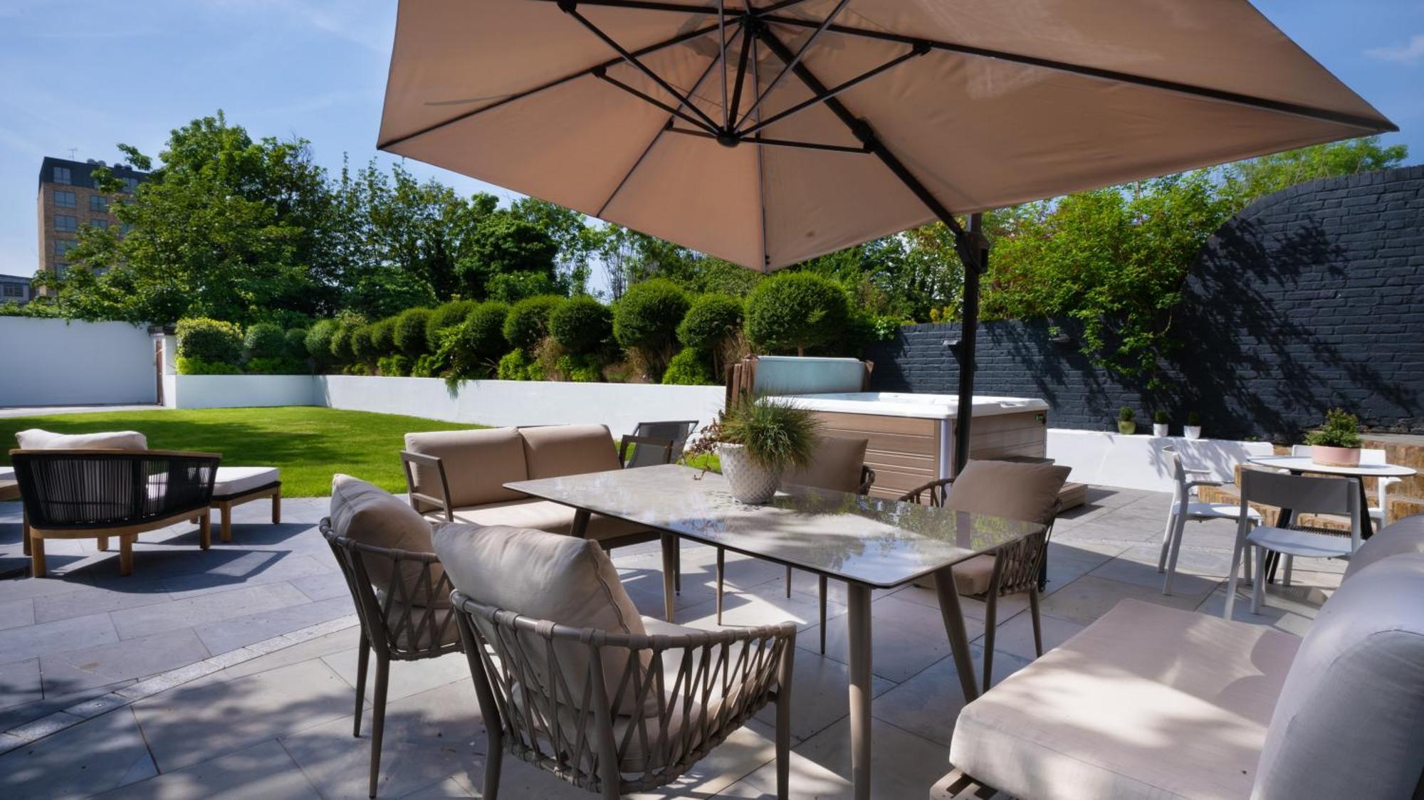 Dream House London With Gym, Cinema And Housekeeper Villa Ealing Exterior photo